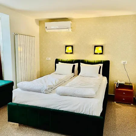 Halvat Guesthouse