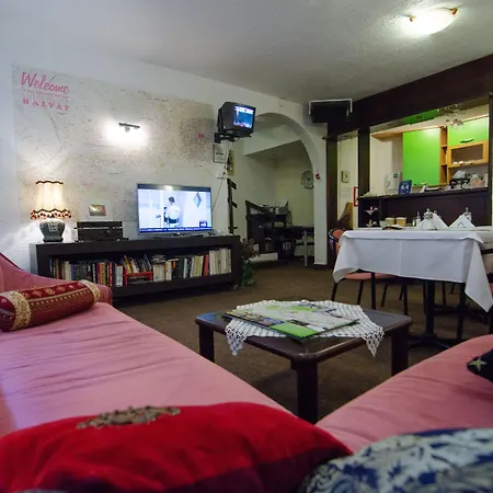 Halvat Guesthouse Guest house
