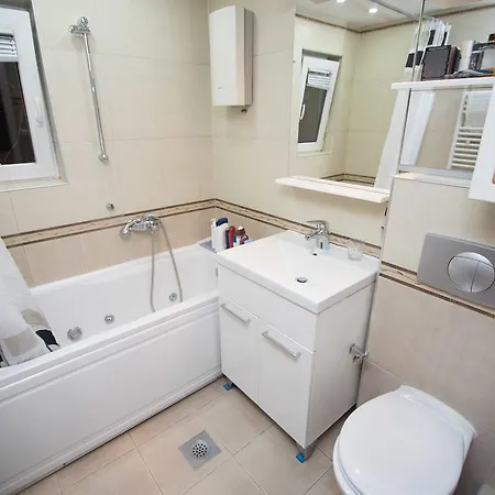 Halvat Guesthouse