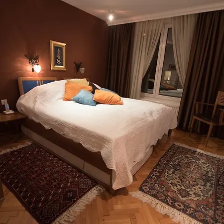 Halvat Affittacamere 4*