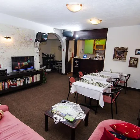 Guest house Halvat Guesthouse