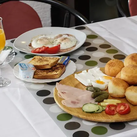 Guest house Halvat Guesthouse 4*