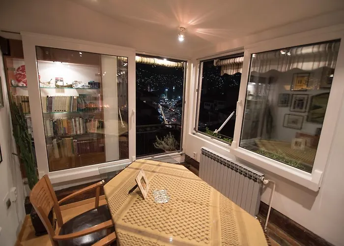 Halvat ゲストハウス 4*