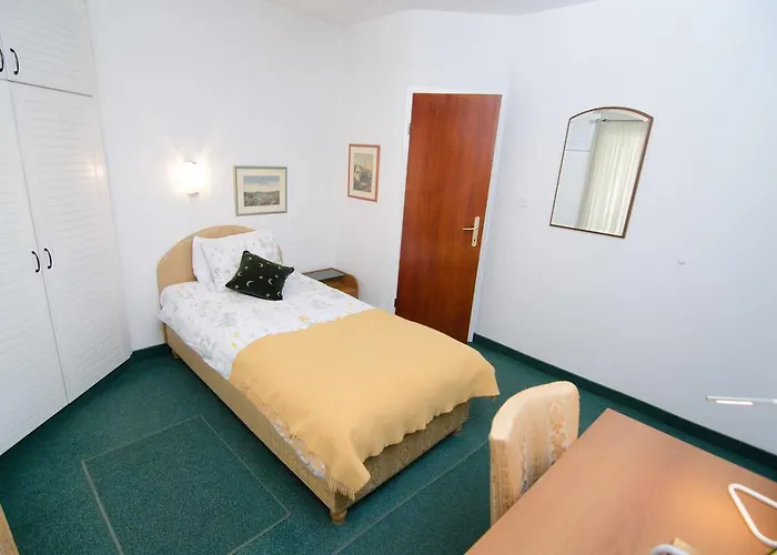 Halvat ゲストハウス